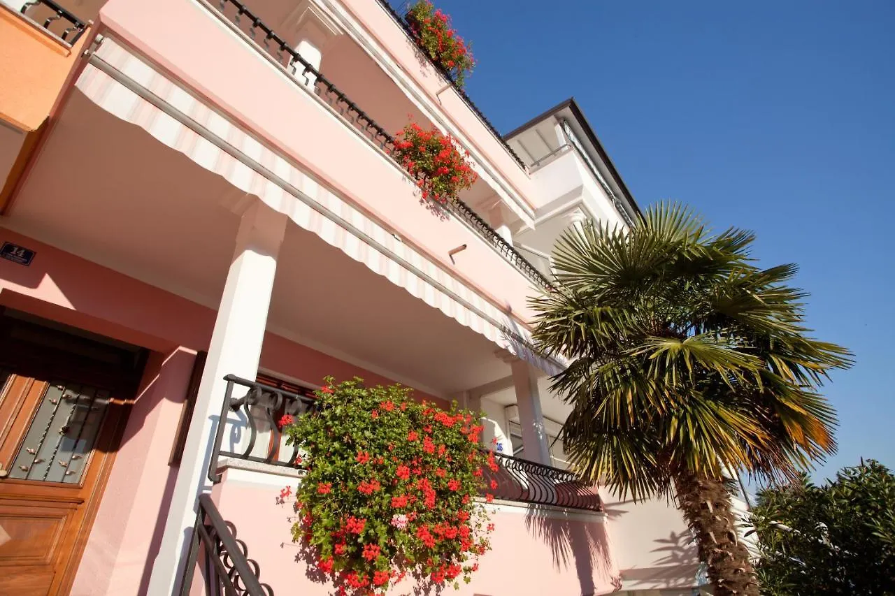 Apartments Paola Rovinj